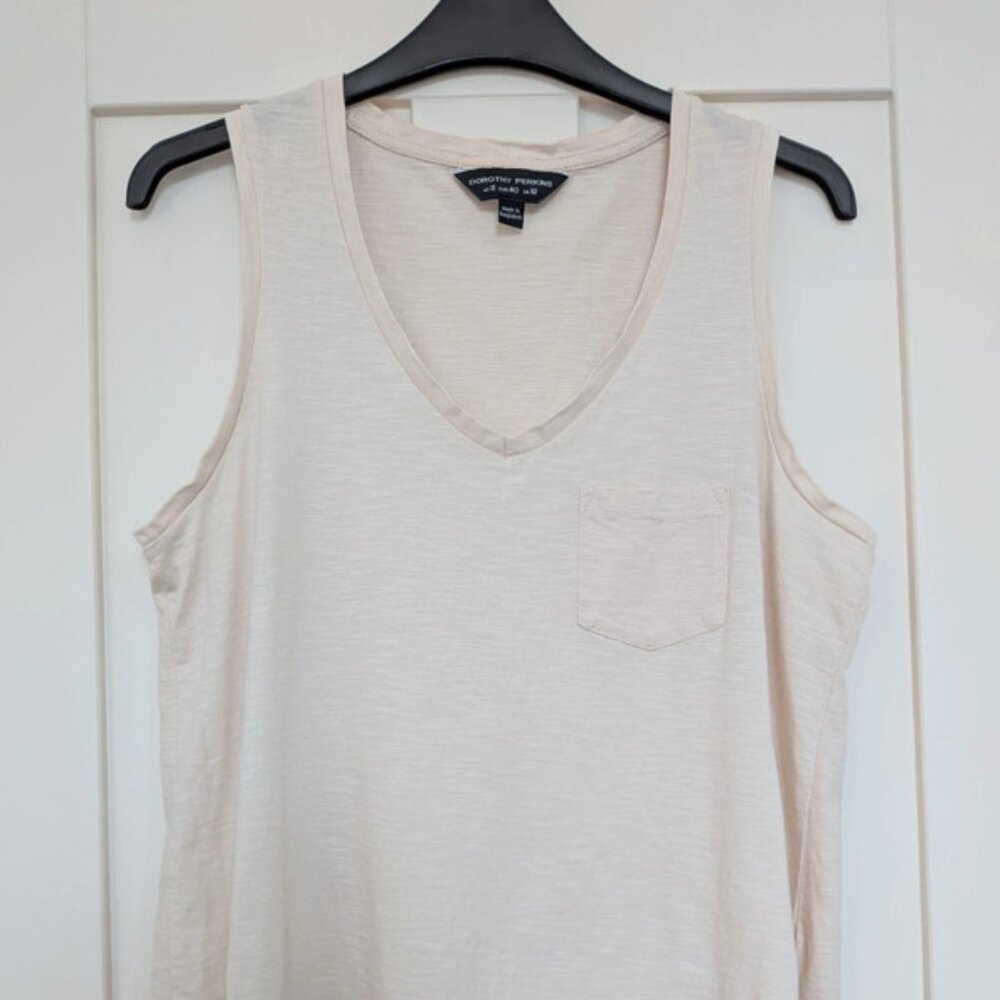 Dorothy Perkins white sleeveless top